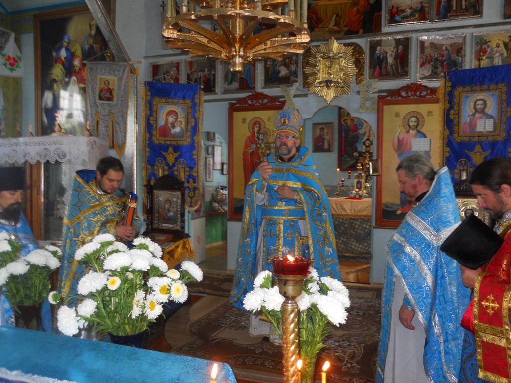 В селе Олиевка освящен новый Престол!