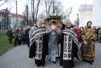 Винос та погребіння Святої Плащаниці у Спасо-Преображенському кафедральному соборі.