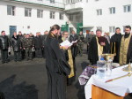 На території Житомирської виправної колонії № 4 освячено місце під будівництво храму. 