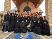 Митрополит Никодим відвідав Вільхівський Спасо-Покровський жіночий монастир та очолив пасхальну Божественну літургію 
